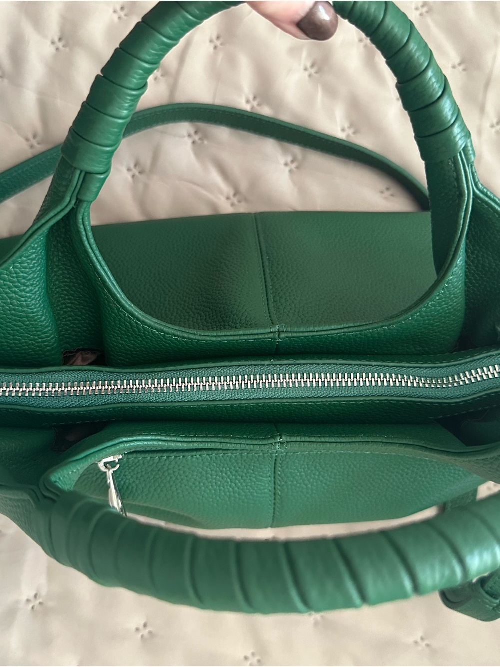 Iswee Green Genuine Leather Satchel Handbag, Shoulder bag or crossbody, NWOT - Picture 5 of 15